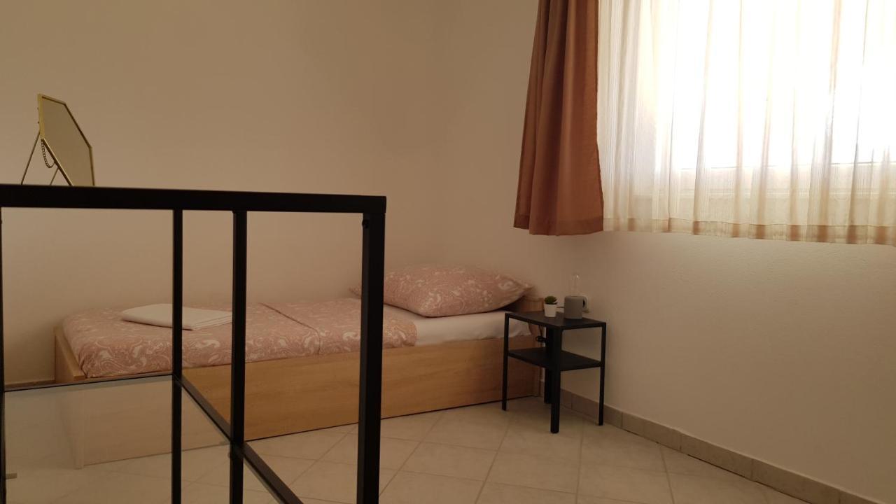 Apartment Marina Vir Εξωτερικό φωτογραφία